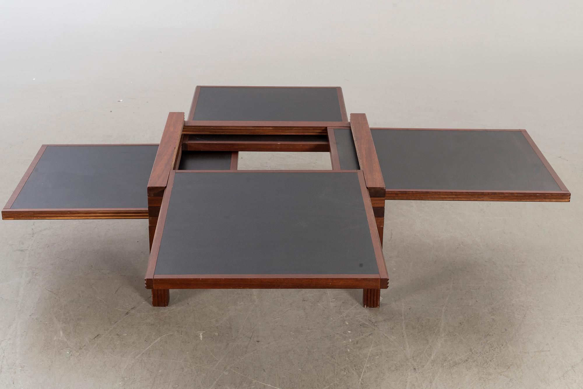 BERNARD VUARNESSON, A 1980's Sculptures Jeux lougne table.