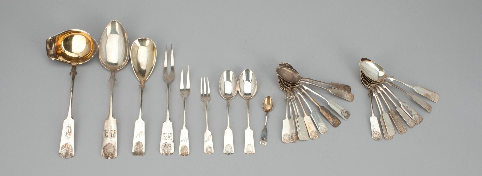 BESTICK, 27 st, silver, "Musslan", olika finska stämplar, 1900-tal. Vikt tot. 384 g.