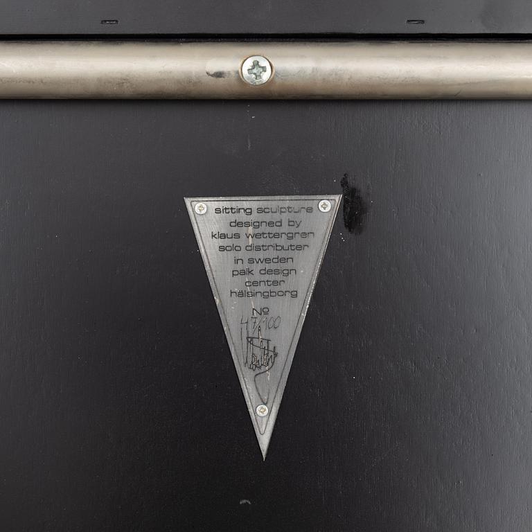 Klaus Wettergren, karmstolar, ett par, "Sitting Sculpture", Palk Design Centre, Helsingborg, sent 1900-tal.