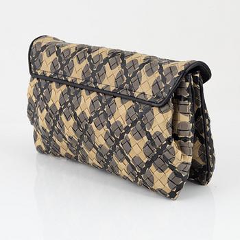 Bottega Veneta, "clutch bag".