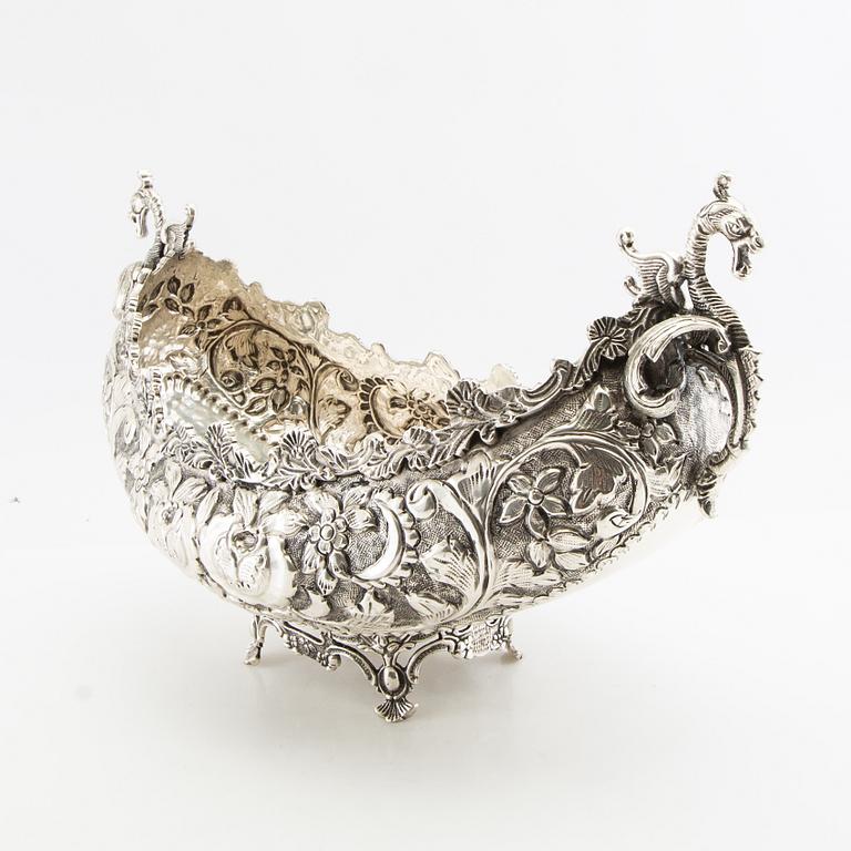 Jardinière 1900-talets första hälft nysilver.