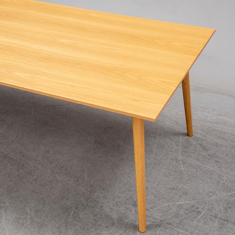 SAMI KALLIO, An oak dining table, &Tradition, 'In Between SK6'.