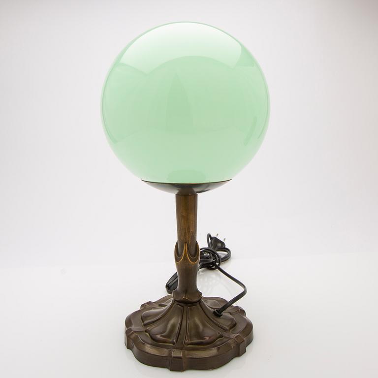 Table lamp, first half of the 20th century.