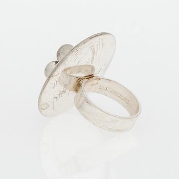 PEKKA PIEKÄINEN, RING, silver, Auran Kultaseppä, Åbo 1971.
