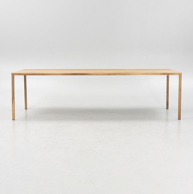 Piergiorgio & Michele Cassangia, matbord, "Tense Material Table", MDF Italia.