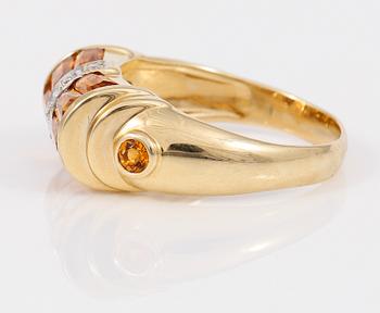 RING, gula citriner samt mindre diamanter.