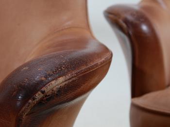 FÅTÖLJER ett par. Läder. Norellmöbler.