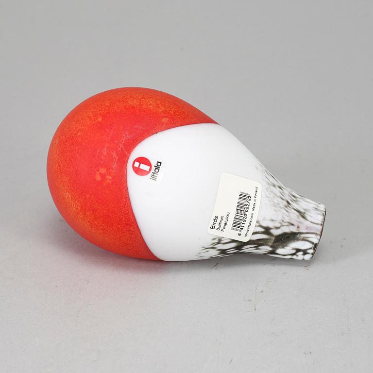 OIVA TOIKKA, lasilintu, Bullfinch (Punatulkku) 1994–. Signeerattu O. Toikka Nuutajärvi.