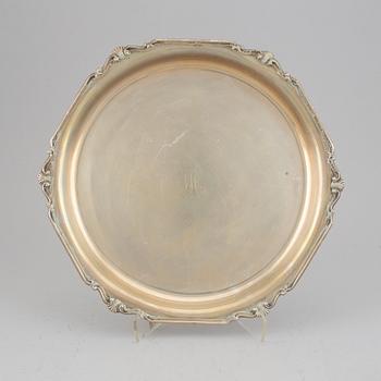 A silver coffee set and a tray, maker's mark Carl Hoff, Helsingborg, Sweden 1934 and 1933,