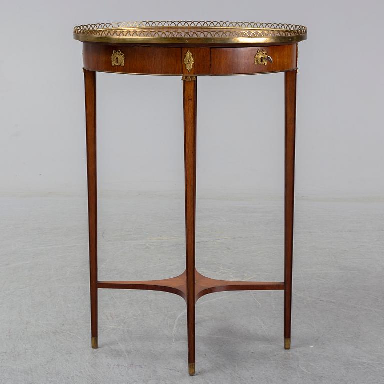BORD, gustaviansk stil, 1900-talets början.