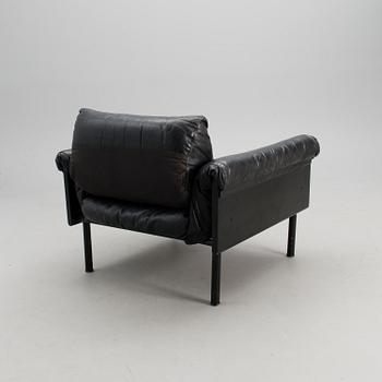 YRJÖ KUKKAPURO, sohva ja nojatuolipari, "Ateljee" 1900-luvun loppu.