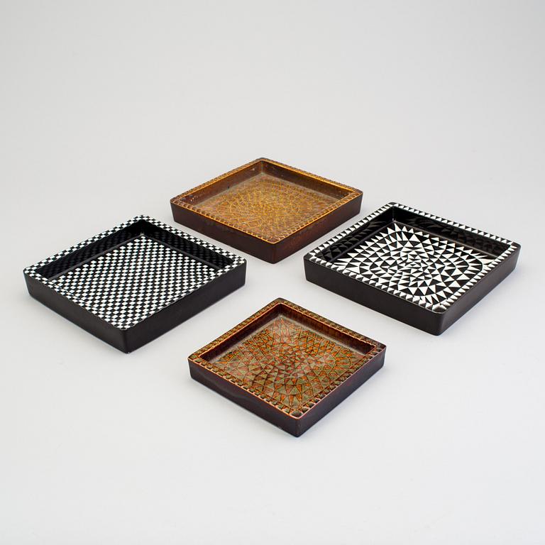 STIG LINDBERG, four "Domino" stoneware dishes, Gustavsberg 1950s.