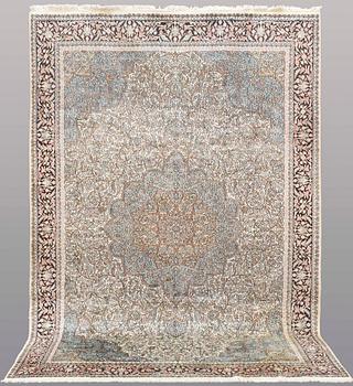 MATTA, Kashmir silke, ca 325x 210 cm.