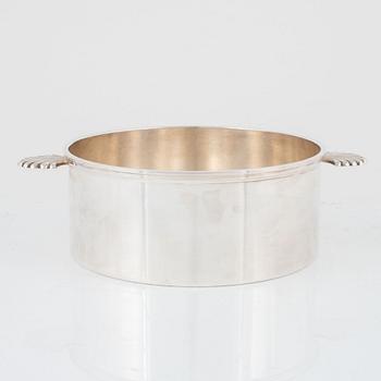 CG Råström, soufflé dish, silver, Stockholm 1932.