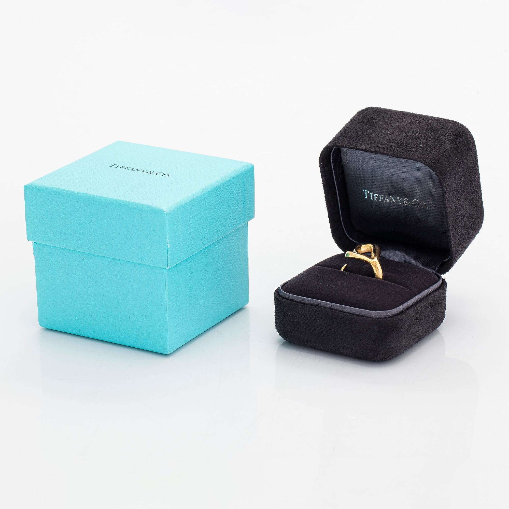 Tiffany & Co, Elsa Peretti, an 18K gold 'Open Heart' ring.