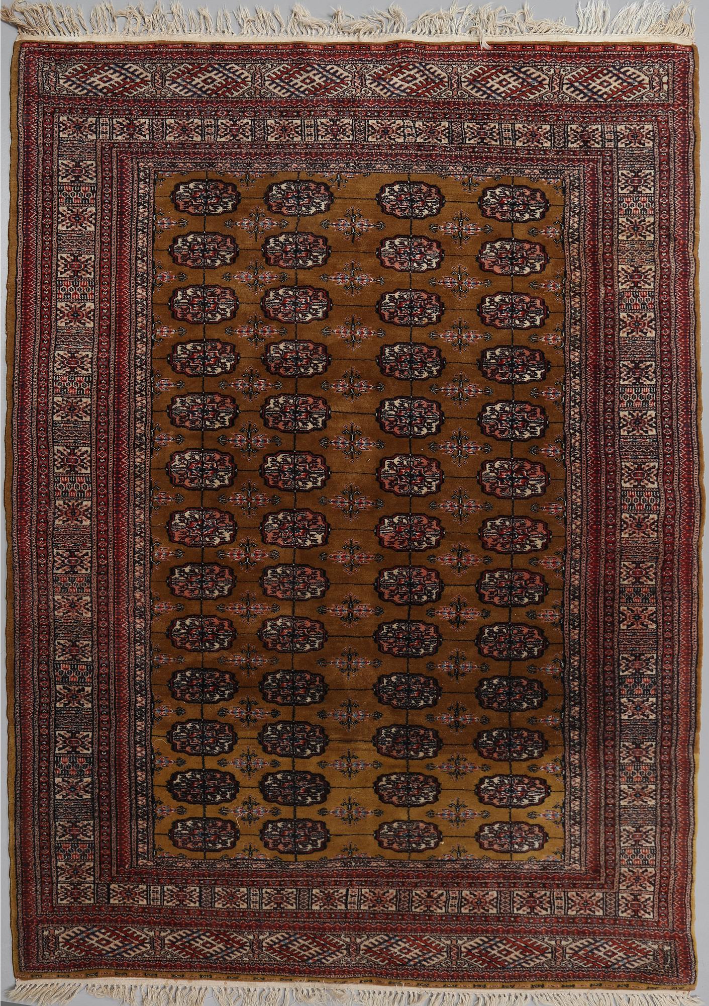 MATTA, turkmen, 1900-talets senare del, 250 x 148 cm.