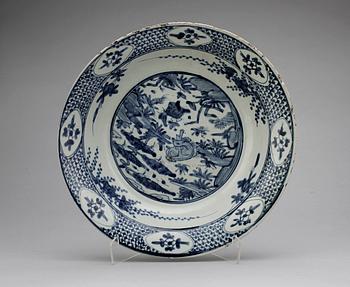 FAT, porslin,  Swatow, Mingdynastin.