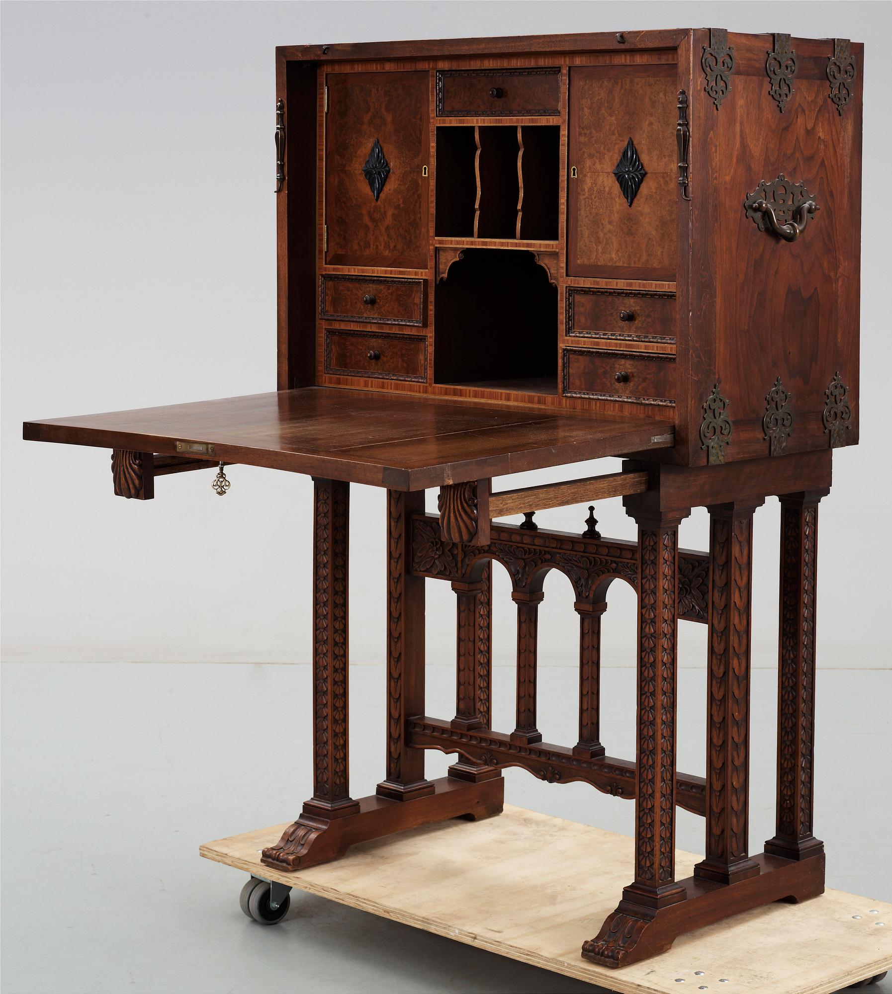 SKIRVPULPET, renässansstil, 1900-talets första hälft.