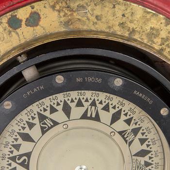 A C. Plath compass from Hamburg, Germany, first half of the 20th Century.
