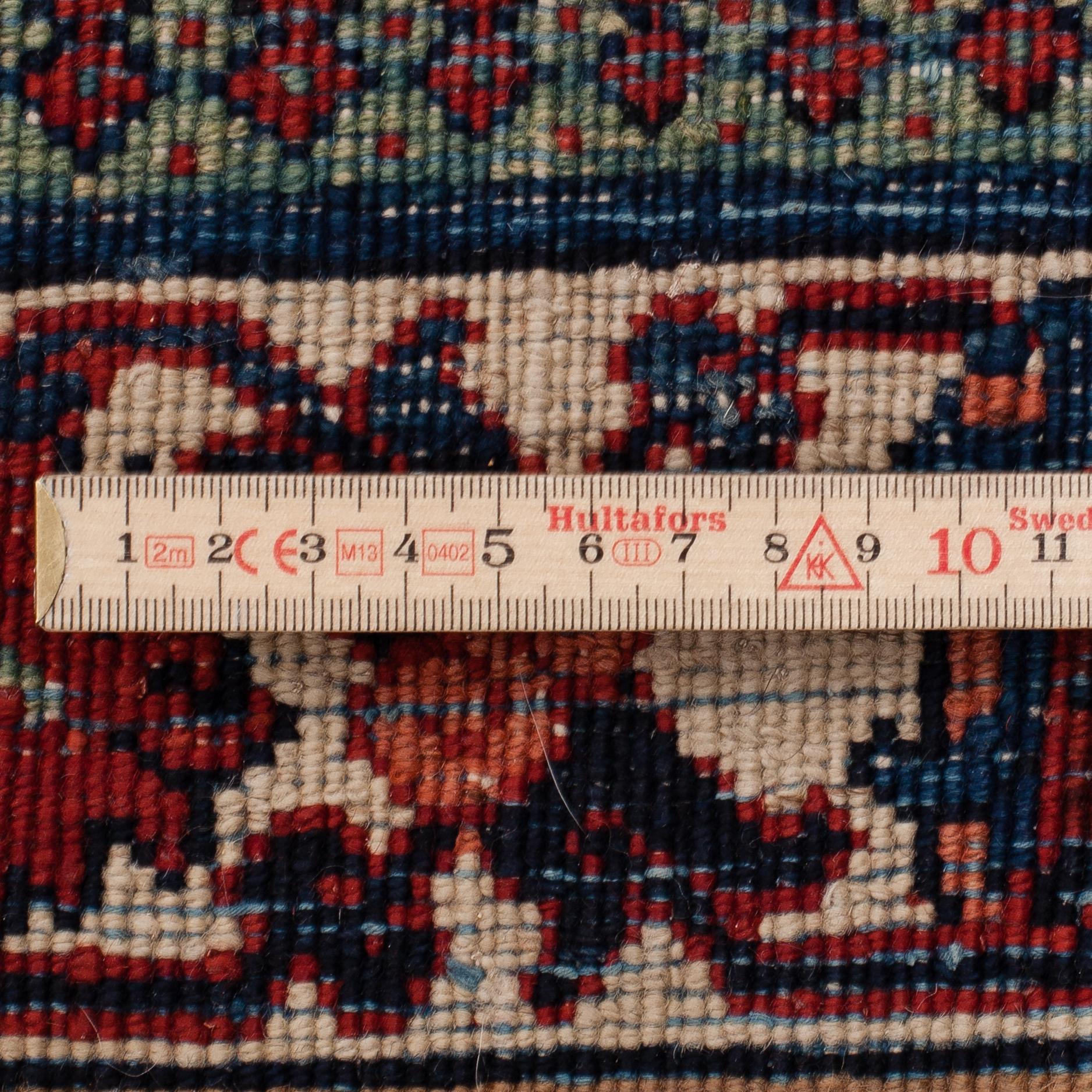 A CARPER, SEMI-ANTIQUE JOSHAGHAN, around 413 x 313 cm.