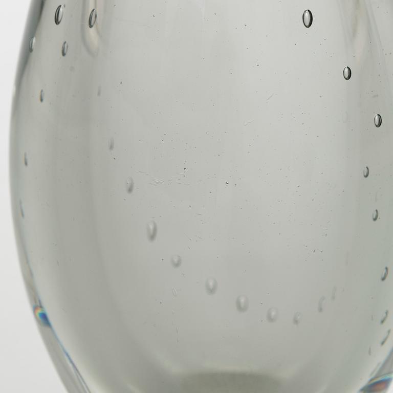 Gunnel Nyman, A 'String of Pearls' vase, signed G. Nyman Nuutajärvi Notsjö.