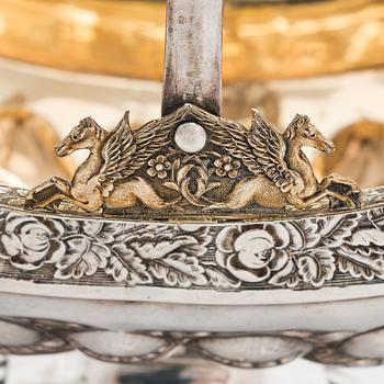 A parcel-gilt silver sweetmeat basket, maker's mark of Elias Modig (1795-1834), Saint Petersburg, Russia 1829.