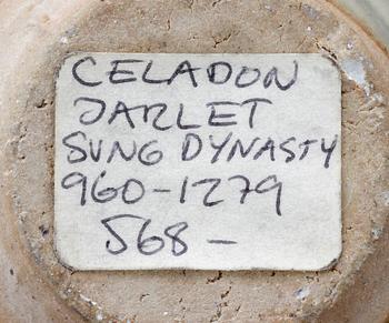 SKÅLAR 2 st SAMT VASER 2 st, keramik, trol Sung-dynastin.