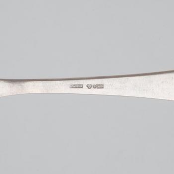 BESTICKSERVIS, 18 delar, silver, snäckmodell, KG Markströms Guldsmeds AB, Uppsala 1930-tal. Total vikt 1069 gr.