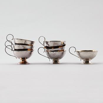 PUNCHMUGGAR, 7 st (6+1), silver, 1950-tal. Vikt ca 226 g.