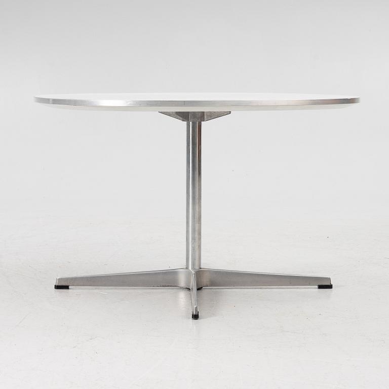 Bruno Mathsson, Piet Hein & Arne Jacobsen, soffbord, "Supercirkel", Fritz Hansen, Danmark, 1980.