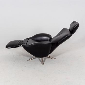Toshiyuki Kita swivel armchair "Dodo K10" for Cassina 2000s.
