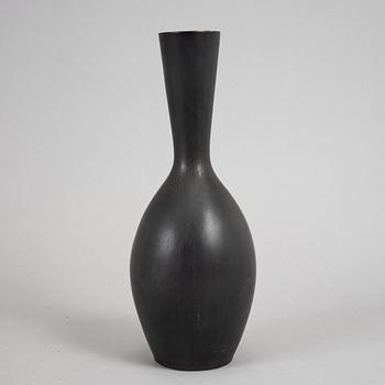 A stoneware vase by Carl-Harry Stålhane, Rörstrand.