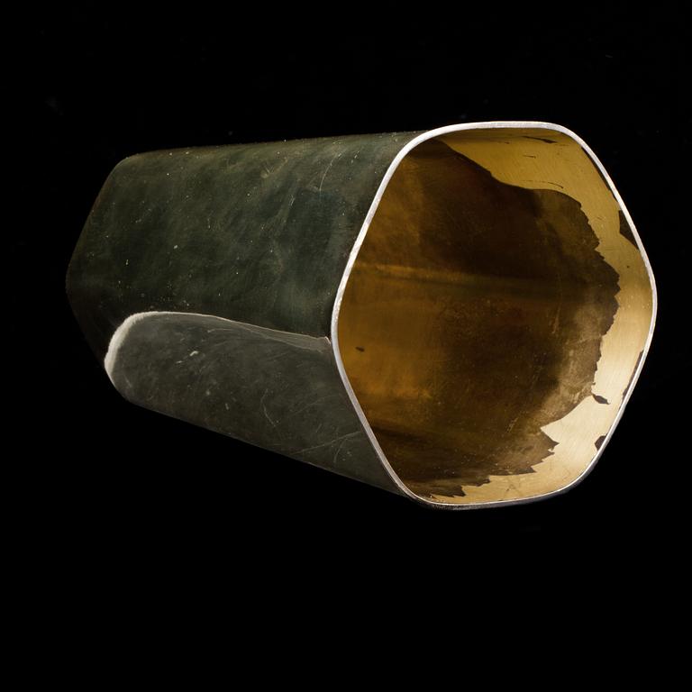 BÄGARE, sterlingsilver, Sven-Arne Gillgren för GAB,1957, Stockholm. Vikt ca 524g.