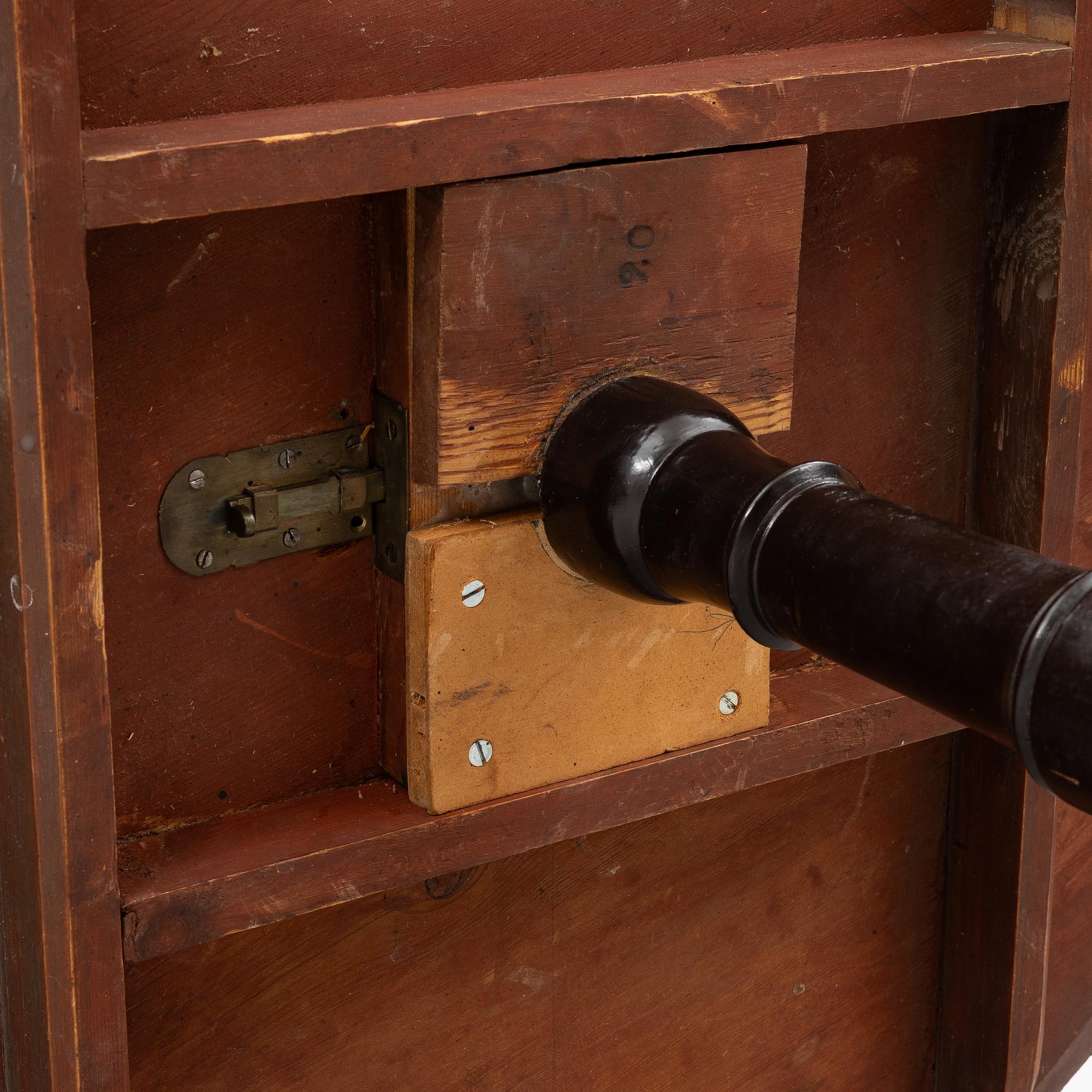 Bord, av Lars Eric Lindell (mästare i Köping 1818-1843).