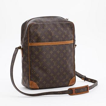 VÄSKA, Louis Vuitton, "Besace GM".
