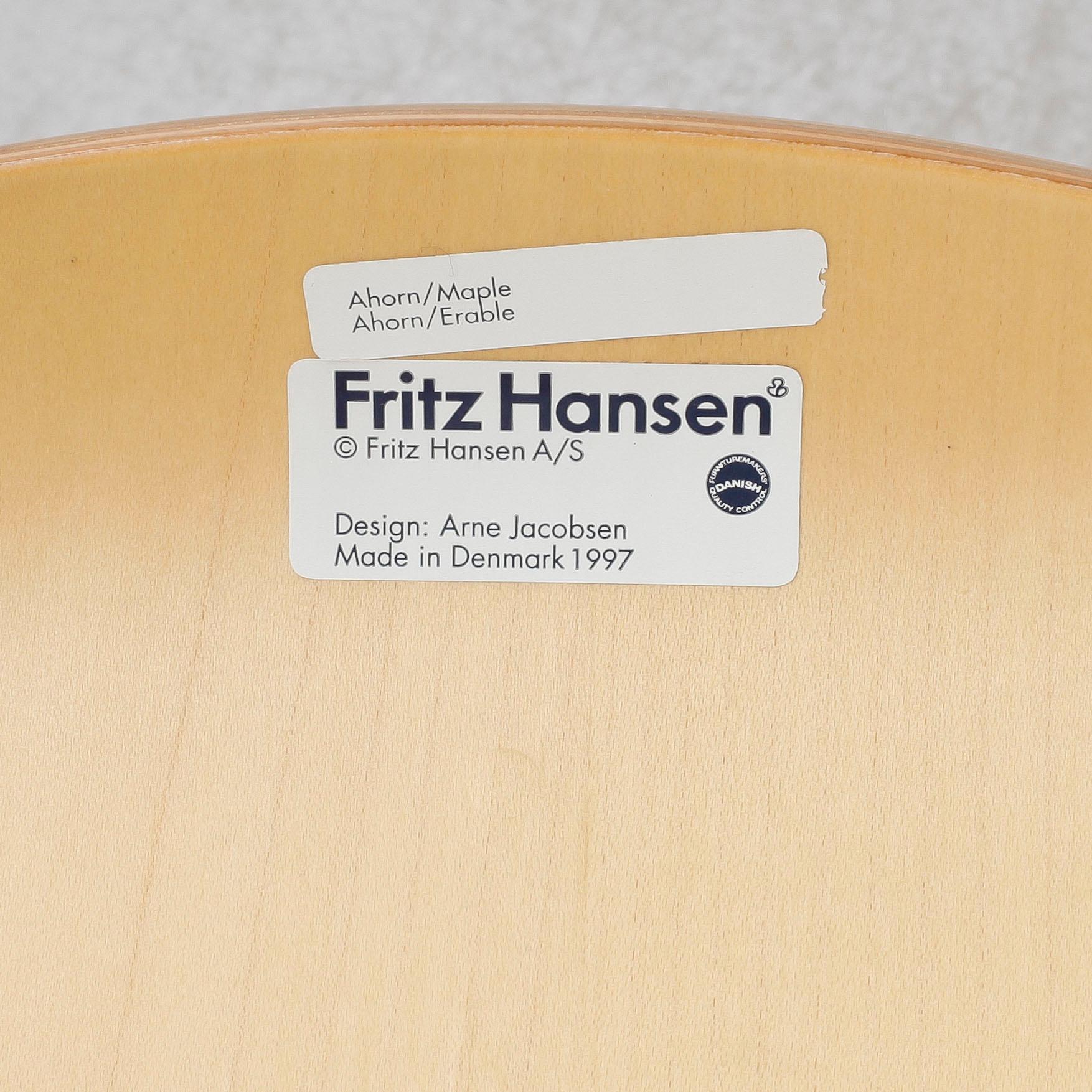 STOLAR, 3 st, "Sjuan", Arne Jacobsen, Fritz Hansen, 1997.