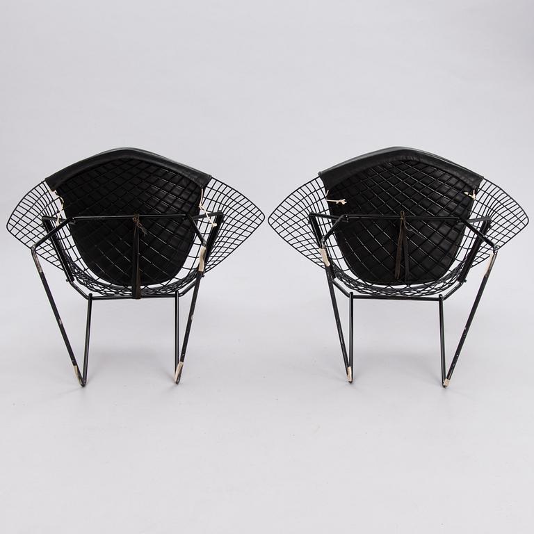 HARRY BERTOIA, STOLAR, ett par, "Diamond Chair". Modellen formgiven år 1952.