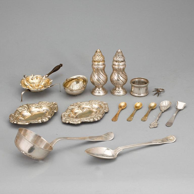 PARTI SILVER, 15 delar. Bl a Carl Nyström, Stockholm 1853, Tot ca 350 g.