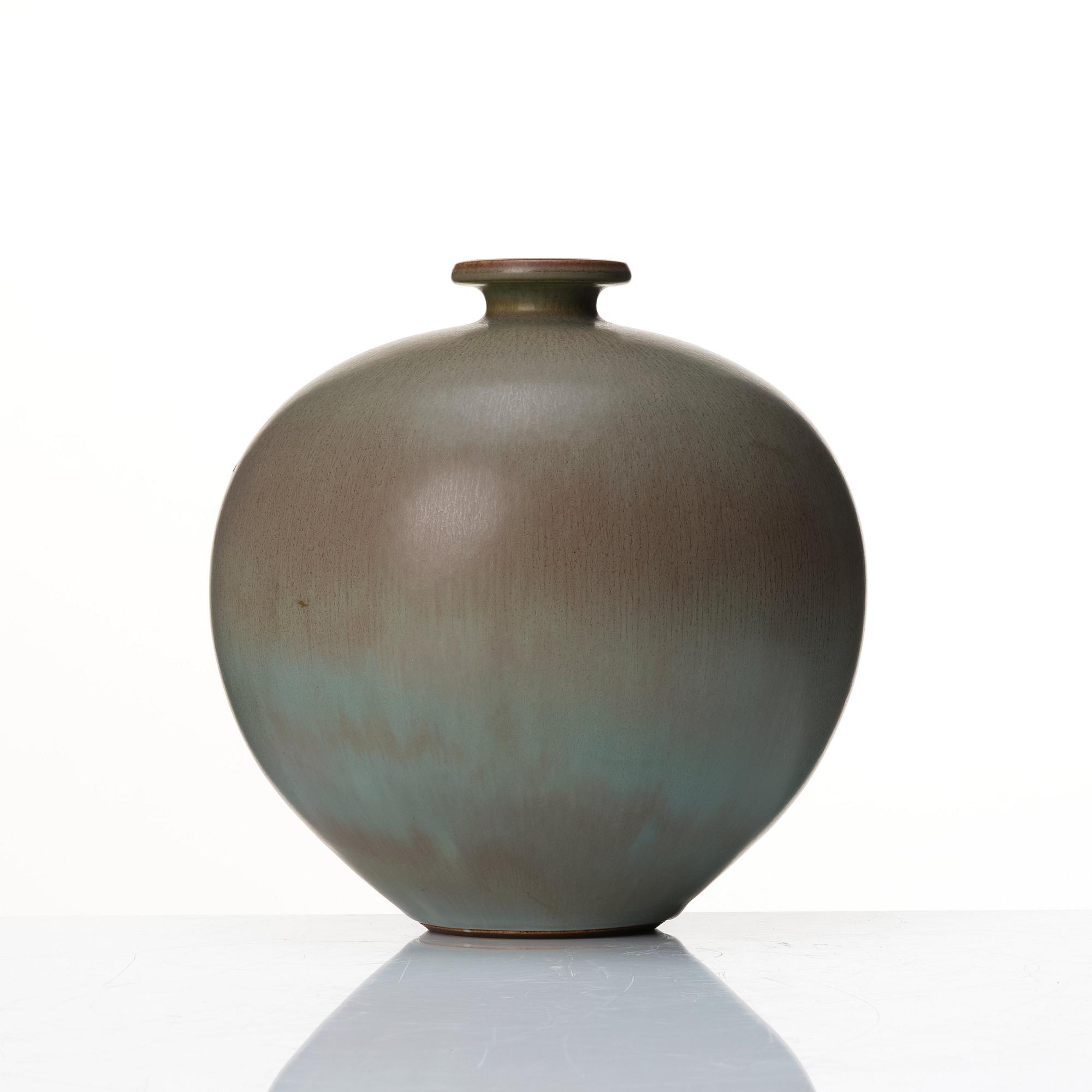 Berndt Friberg, a stoneware vase, Gustavsberg studio, Sweden 1968.