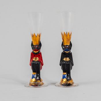 Gunnar Cyrén, two shot glasses,  so-called devil glasses in black, from the Nobel service, Orrefors.