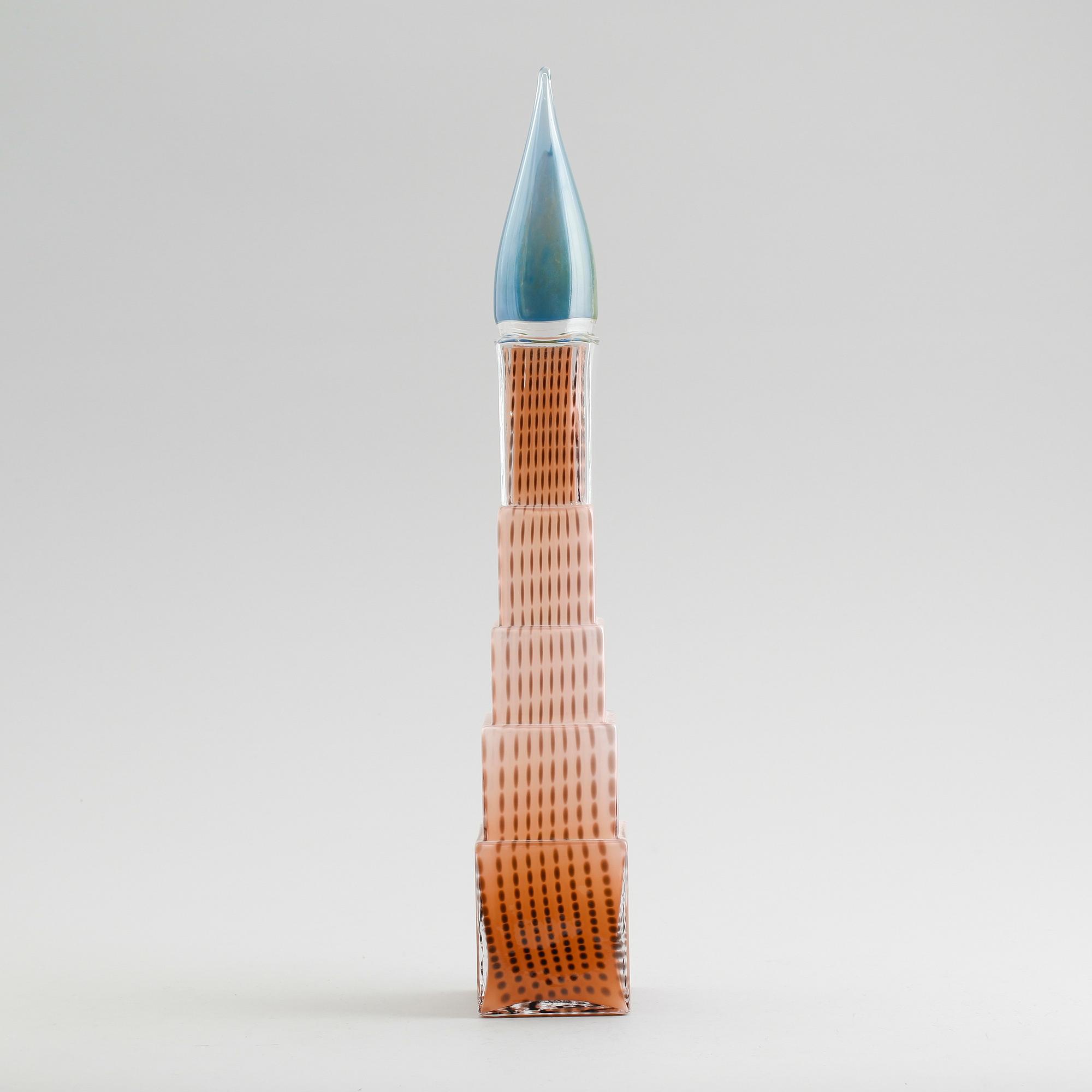 VATTENKARAFF, glas, "Metropolis", Bertil Vallien, Kosta Boda.