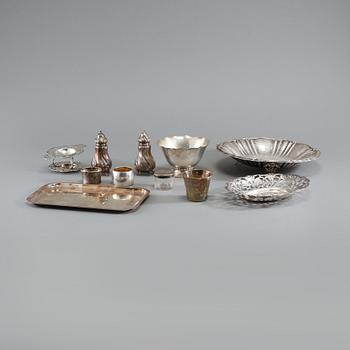 PARTI SILVER, 11 delar, mestadels Sverige, 1800-talets slut samt 1900-tal, vikt 1007 g.