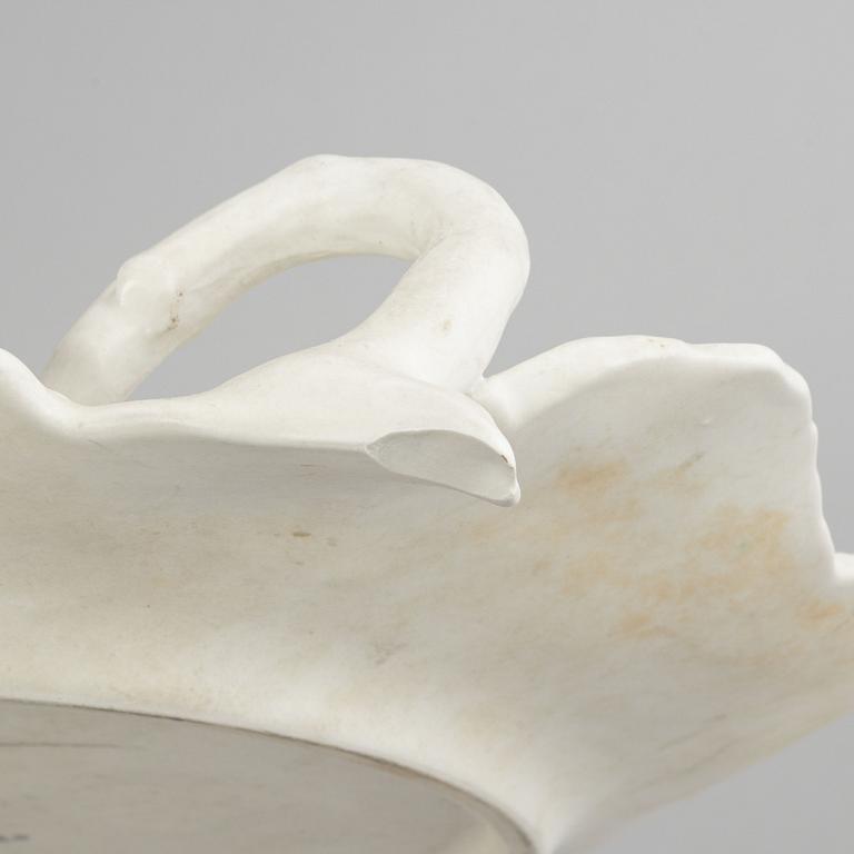 Wilhelm Kåge, fat, 2 st "Carrara", Gustavsberg.