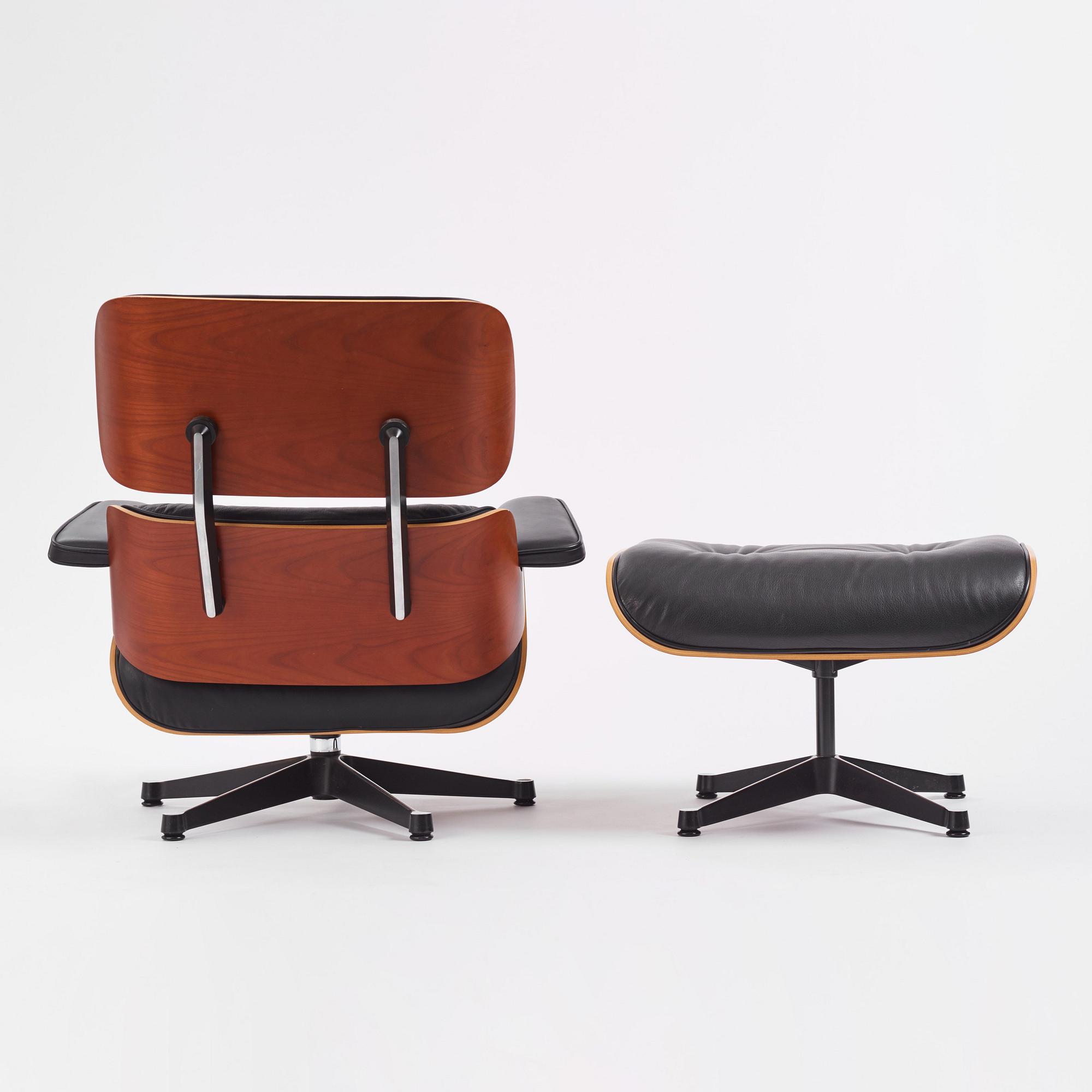 Charles & Ray Eames, a "Lounge Chair & Ottoman", Vitra, ca. 2006.