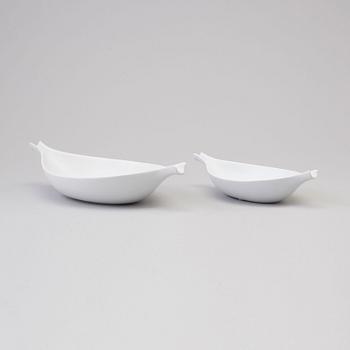 STIG LINDBERG, two 'Pungo' stoneware bowls from Gustavsberg.