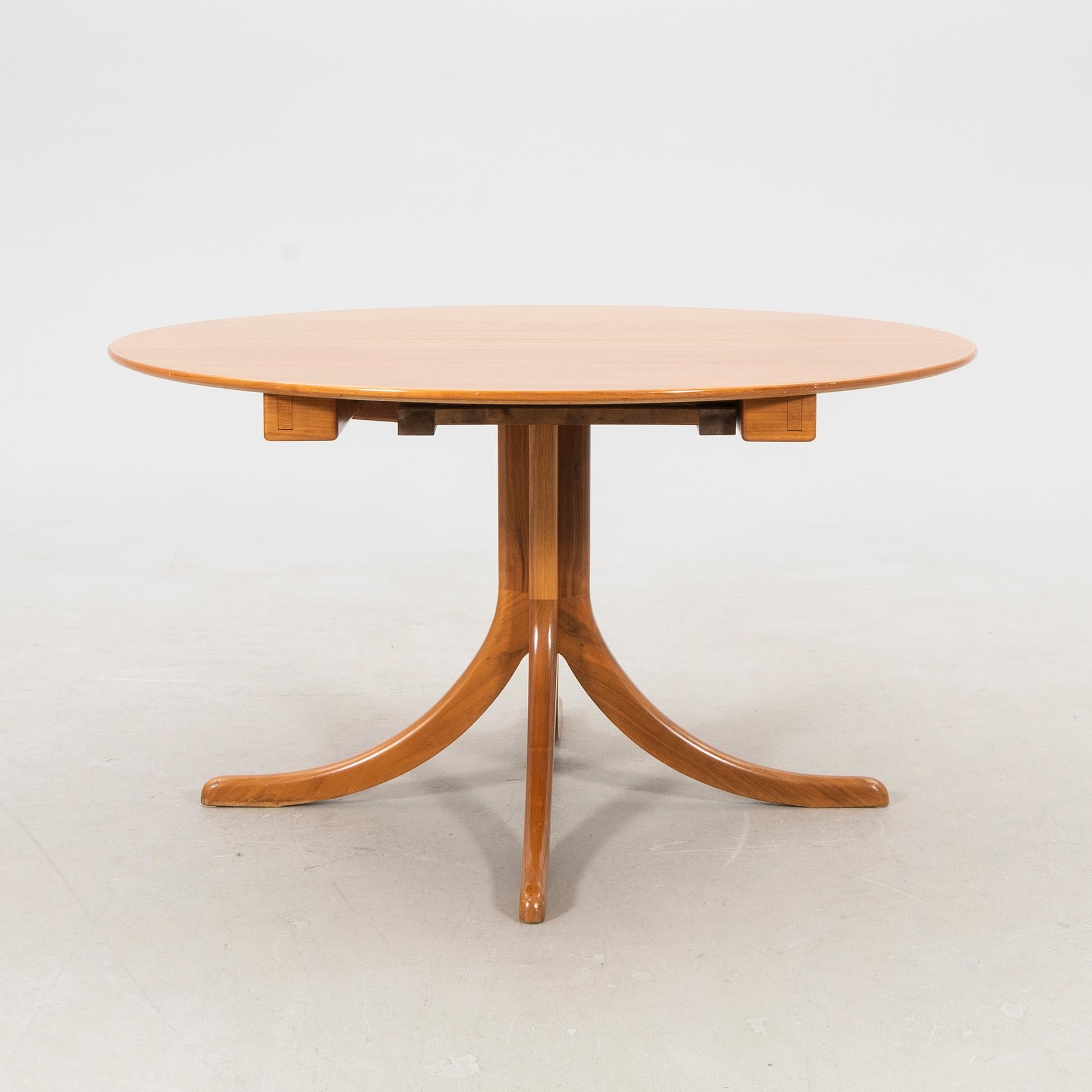 Josef Frank, dining table, model 771 for Firma Svenskt Tenn, post-1985.