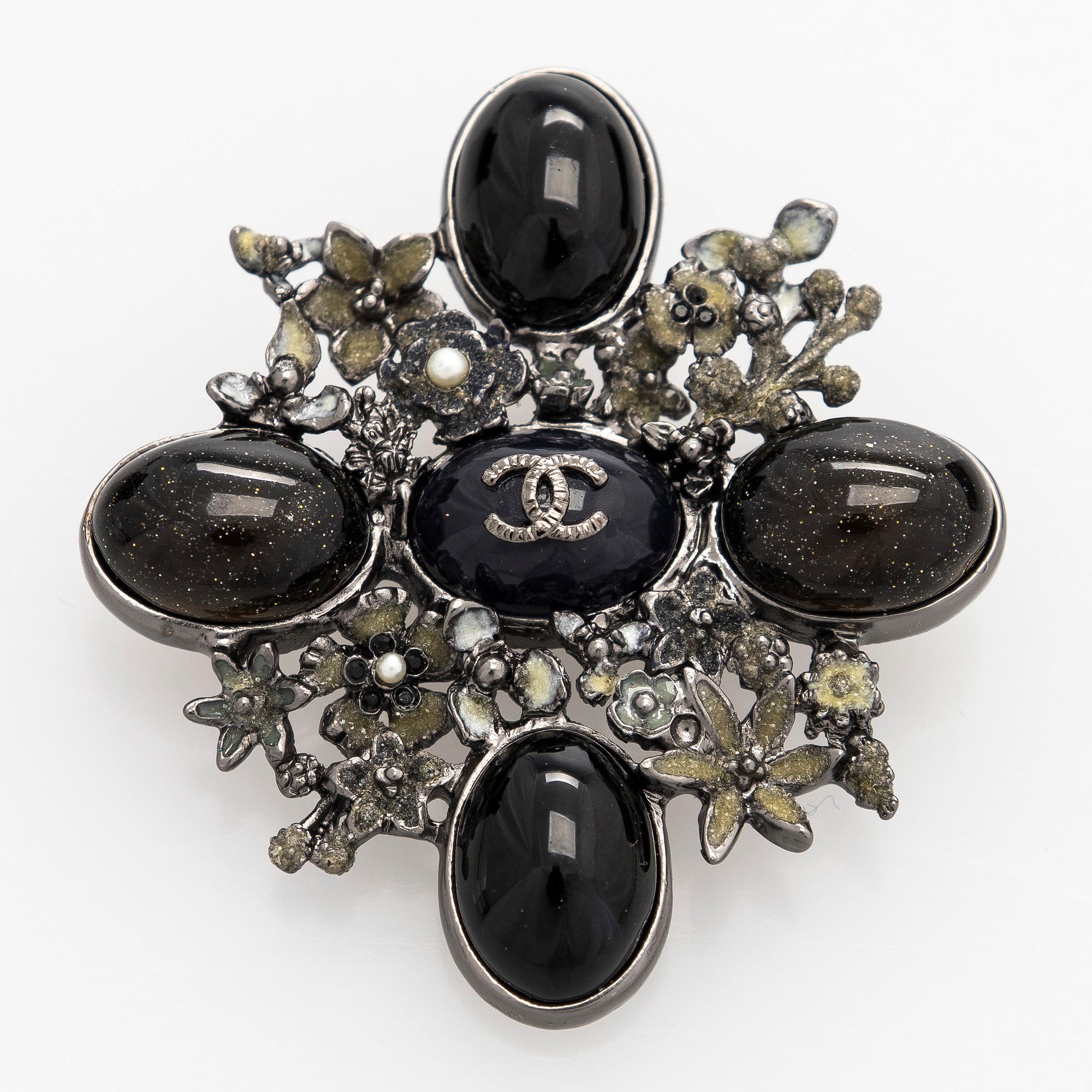 Chanel, Brooch 2012.