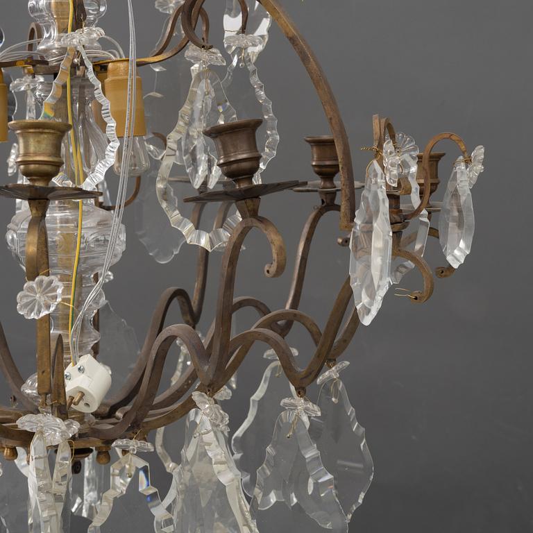 A Baroque style chandelier, early 20th Century.