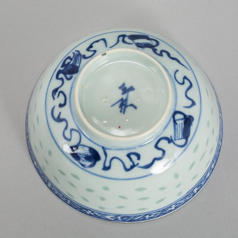 A group of eight blue and white objects, Qing dynasty, 18th-20th century, one presumably Japan.