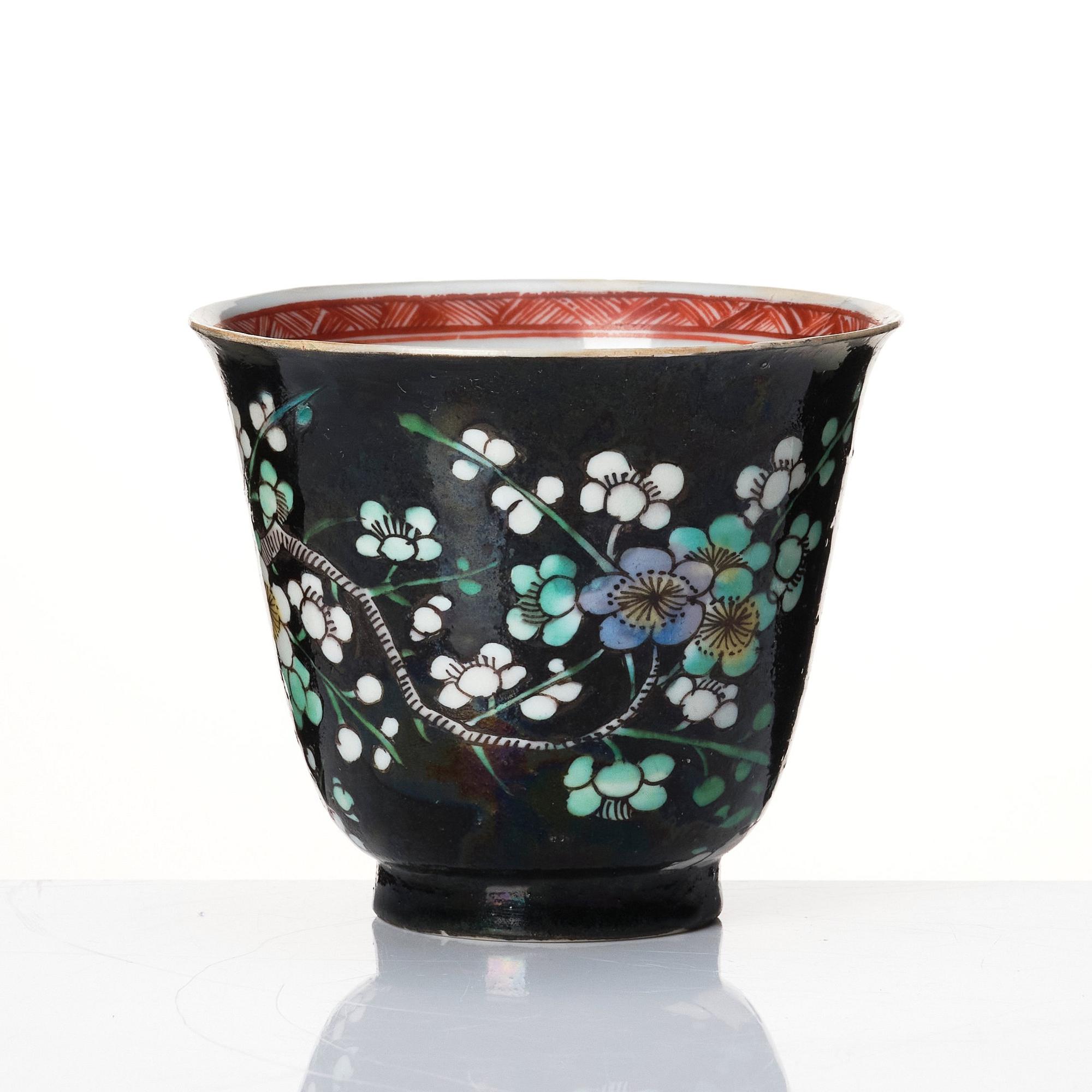 Kopp, porslin. Qingdynastin, Kangxi (1662-1722).